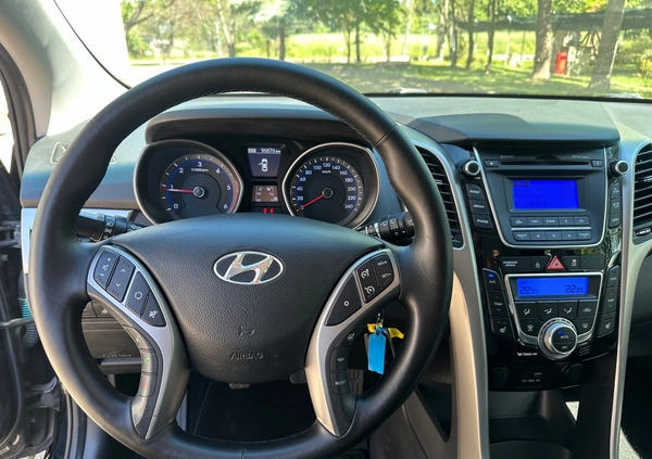 Hyundai I30 cena 39000 przebieg: 96000, rok produkcji 2015 z Sompolno małe 352